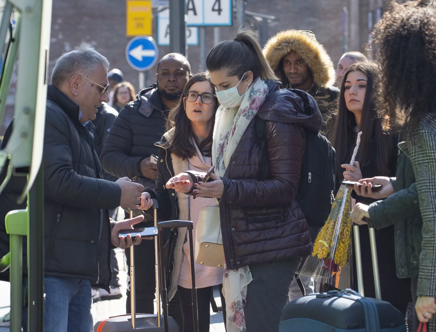 Apele we włoskiej TV: Zostańcie w domach, potrzebne odpowiedzialne zachowanie