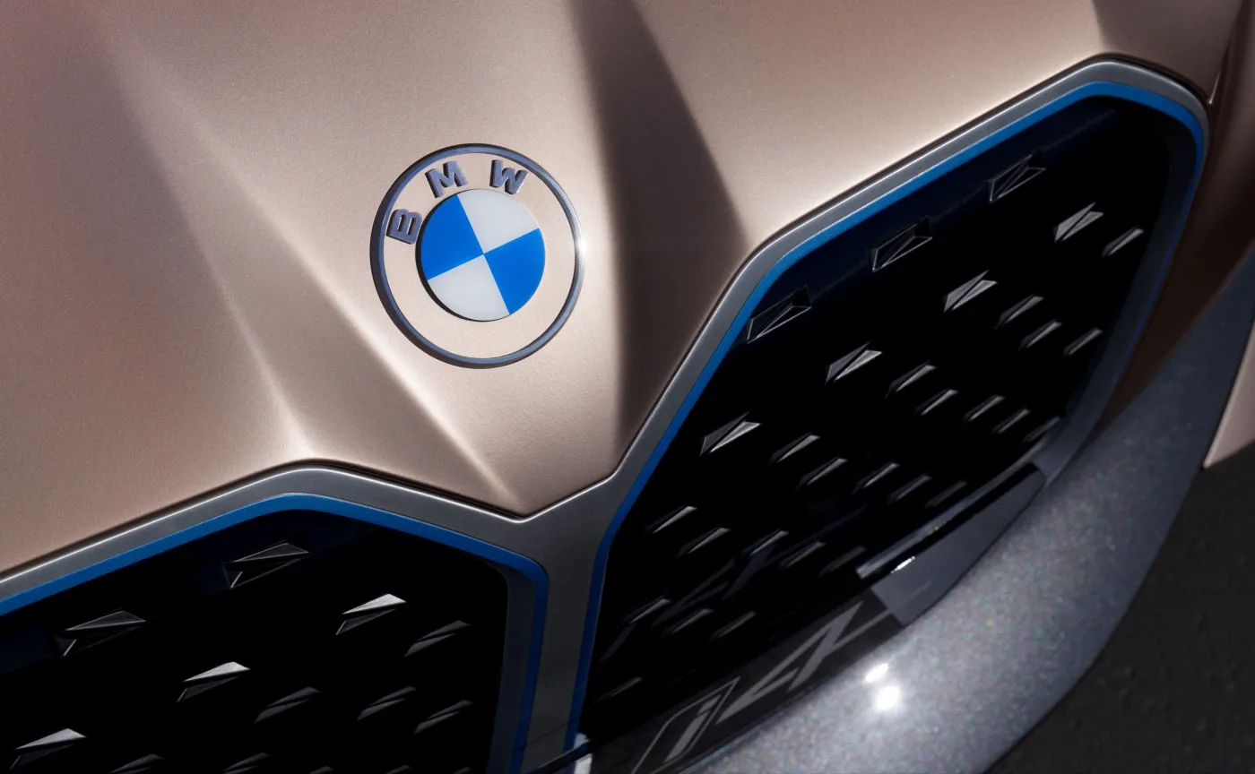 bmw-i4-12608208.jpg