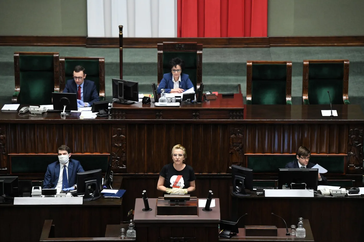 Ostre starcie Scheuring-Wielgus z marszałek Witek. "Dowiedziałam się, że jestem draniem"