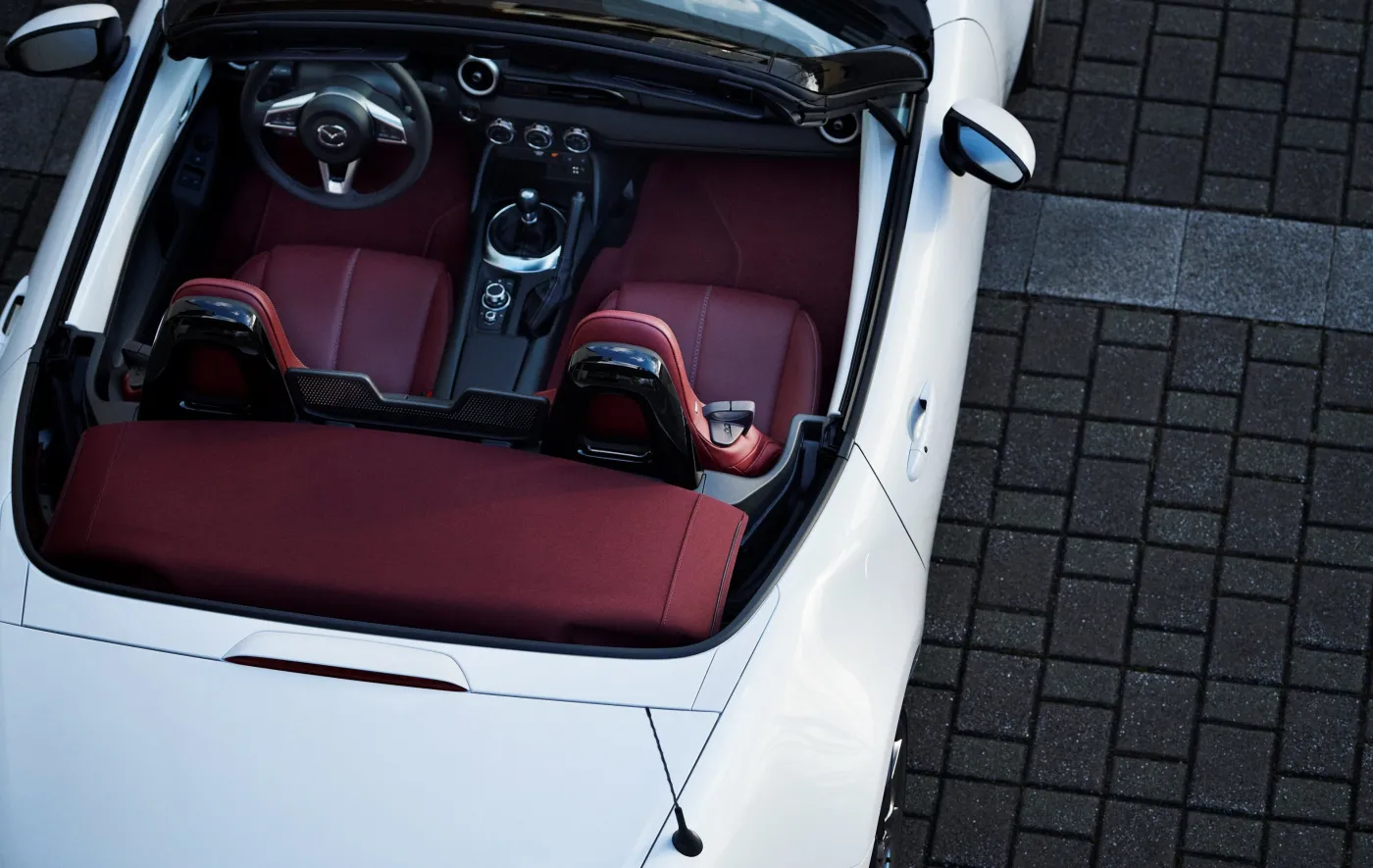 mazda-12622950.jpg