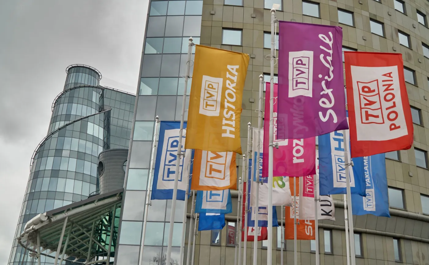Do TVP powrócili reklamodawcy, ale widzowie uciekają. Wielka czwórka topnieje
