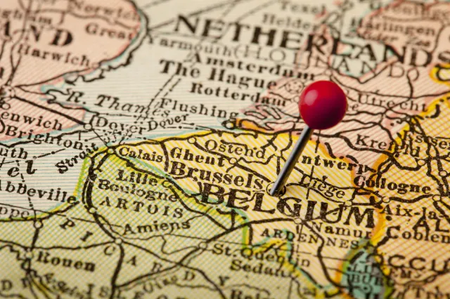 Belgijski rząd odradza swoim obywatelom podróże do Szwecji. W kraju rośnie liczba infekcji Covid-19