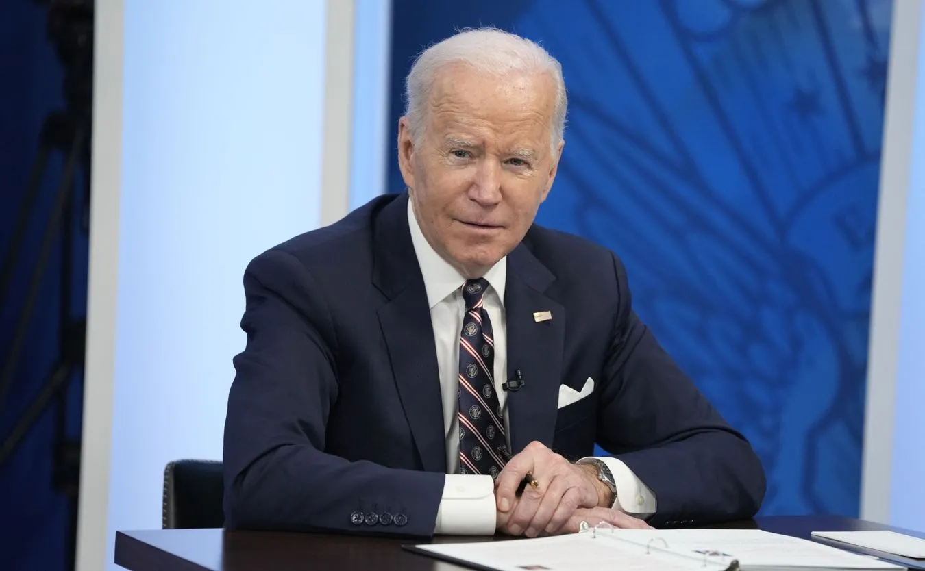 Biden: Przywódcy G7 uzgodnili "niszczycielskie pakiety" sankcji wobec Rosji