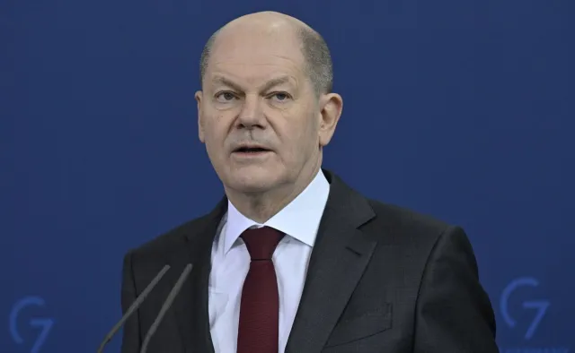 Kanclerz Niemiec: Rosja nie powinna być w tej chwili odcięta od sytemu SWIFT