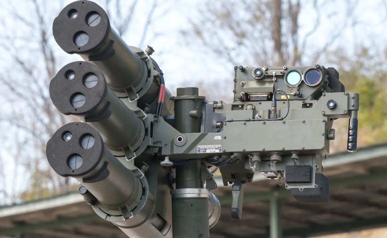 Wielka Brytania dostarczy Ukrainie pojazdy opancerzone Stormer z pociskami Starstreak