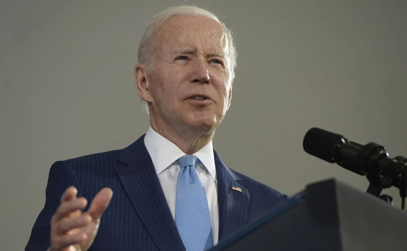Biden: Prawo do posiadania broni nie jest nieograniczone. Czas na racjonalne regulacje