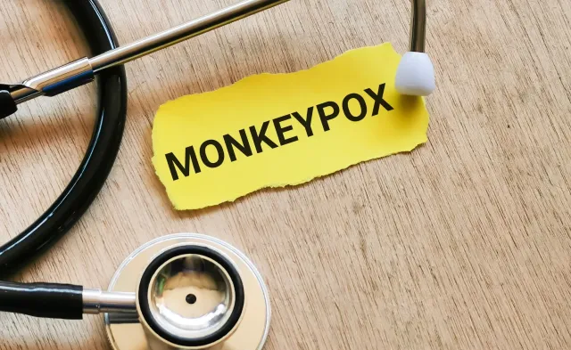 Pierwszy przypadek zakażenia małpią ospą wykryto na Mazowszu. Mężczyzna wyszedł już ze szpitala
