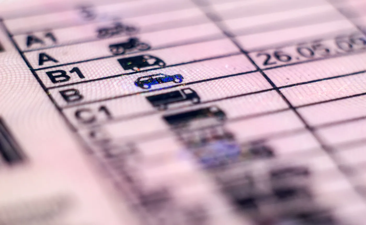 Zatrzymywanie prawa jazdy za przekroczenie prędkości niekonstytucyjne