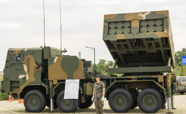 Ppłk Płatek: Koreańskie wyrzutnie Chunmoo mogą paraliżować wrogą armię na dystansie do 300 km