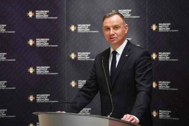 Prezydent: Trwają prace nad stworzeniem wojsk medycznych