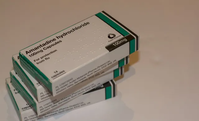 Amantadyna a koronawirus. Niedzielski: Pierwsze wyniki badań w ciągu dwóch tygodni