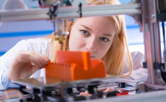 Reaktor atomowy i śmigłowce z drukarki 3D? Czyli jak technologie rodem z lotnictwa mogą rozwinąć energetykę jądrową