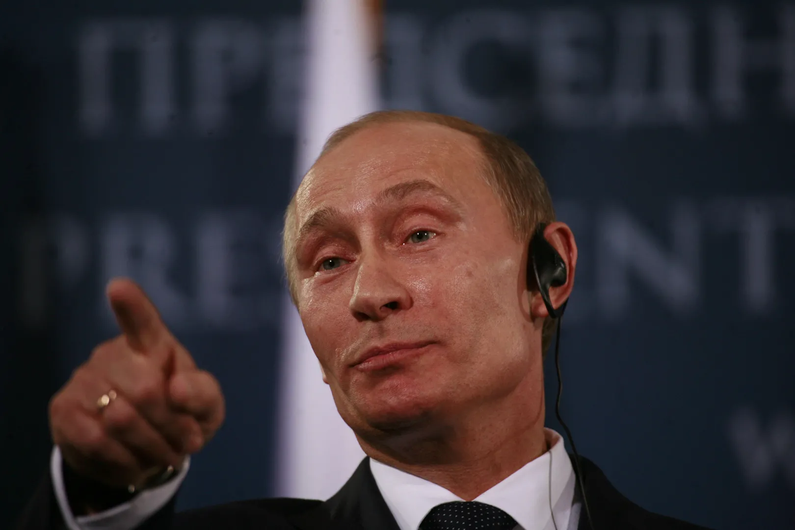 Rosyjskie drony, cyberataki i sabotaż. Hiszpańska prasa ostrzega Europę