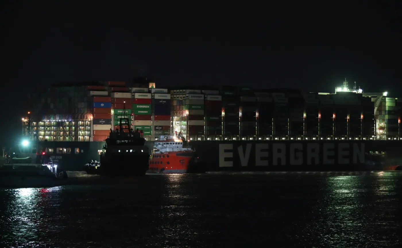 Światowa żegluga była pogrążona w chaosie jeszcze przed blokadą Kanału Sueskiego