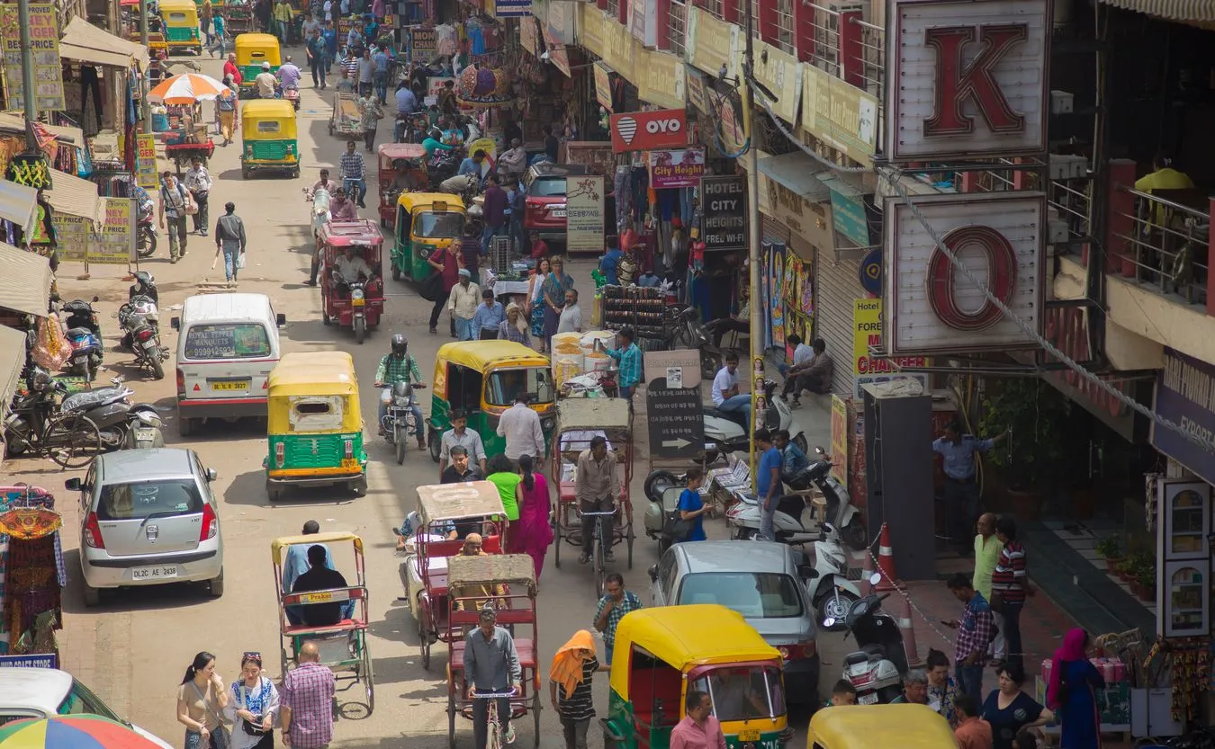 Premier Delhi mówi o "singapurskim wariancie" Covid. Nowa forma wirusa ma być szczególnie szkodliwa dla dzieci