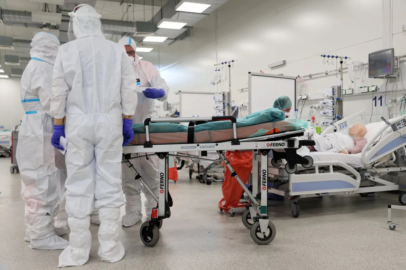 Gdzie znaleźć pomoc medyczną w weekendy i święta?