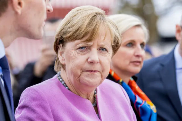 Unia kontra Państwo Środka. Merkel: "W sprawie Chin musimy mówić jednym głosem"