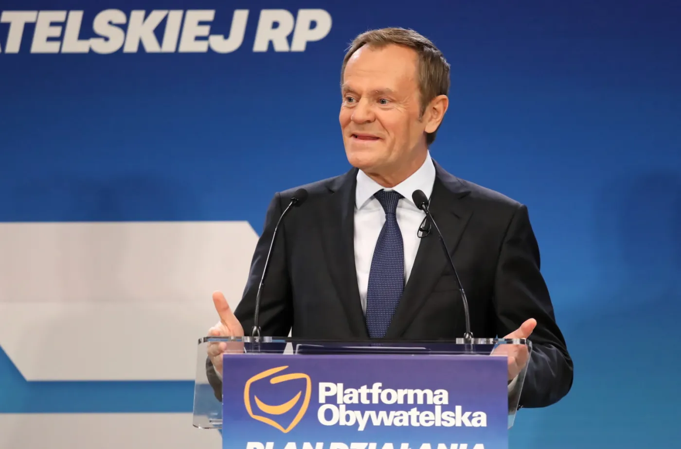 Tusk o "pseudoaferze": Nie wszystkim musi się podobać, że ktoś z kimś je obiad