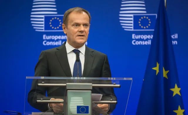 Premier Tusk poleciał do Brukseli. Weźmie udział m.in. w posiedzeniu Rady Europejskiej