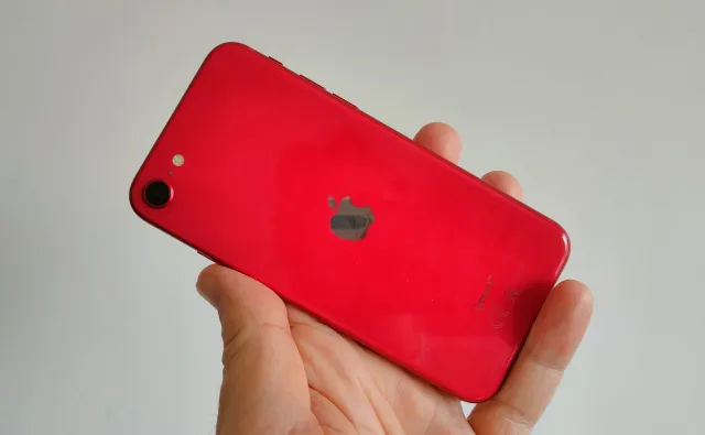 Do czego służy nadgryzione jabłko w iPhonie? O tej ukrytej funkcji mogłeś nie wiedzieć