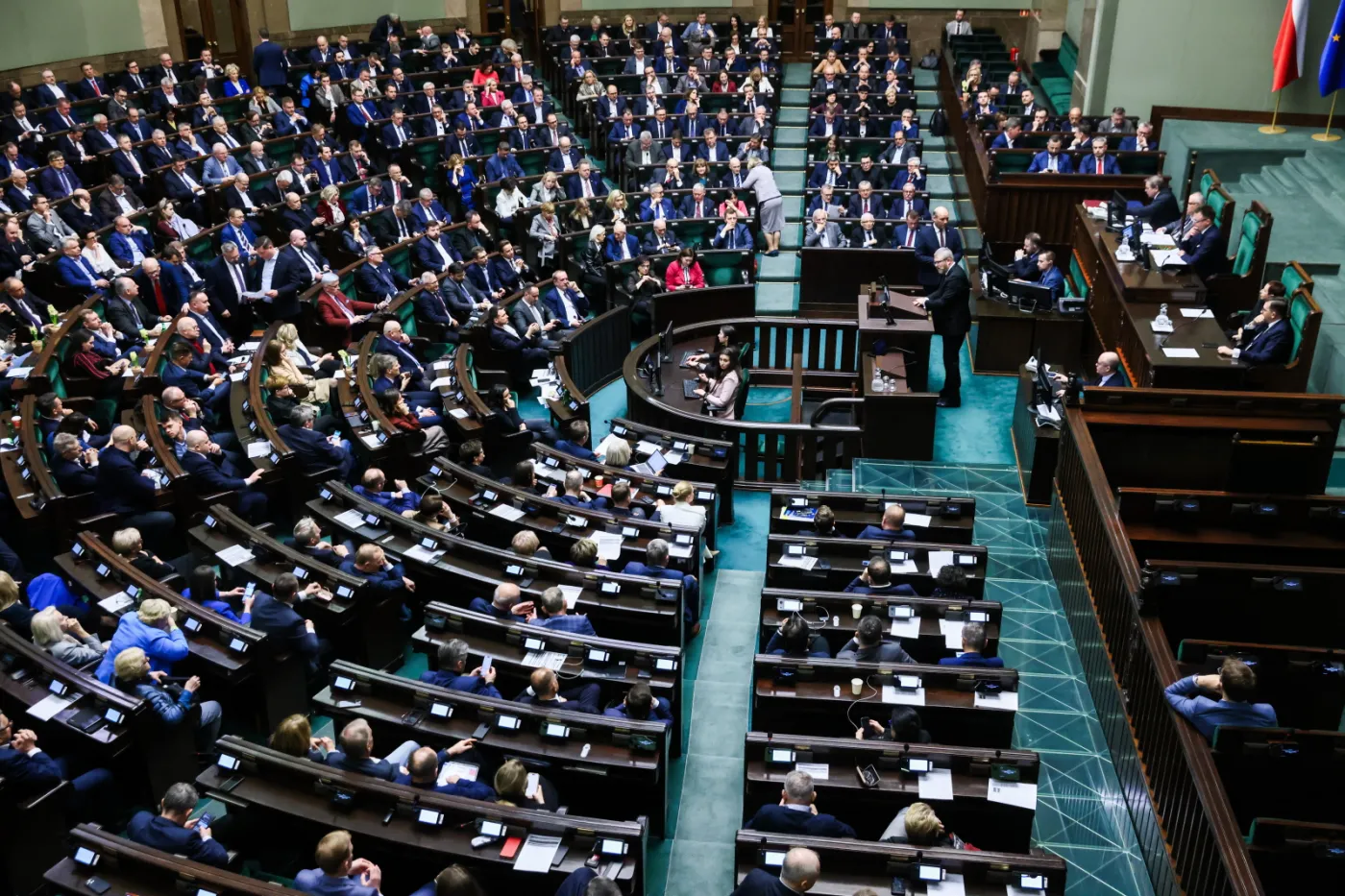 Kolejna polityczna awantura: Czy Morawiecki dopuścił się "zaniechania urzędniczego" ws. KPO?