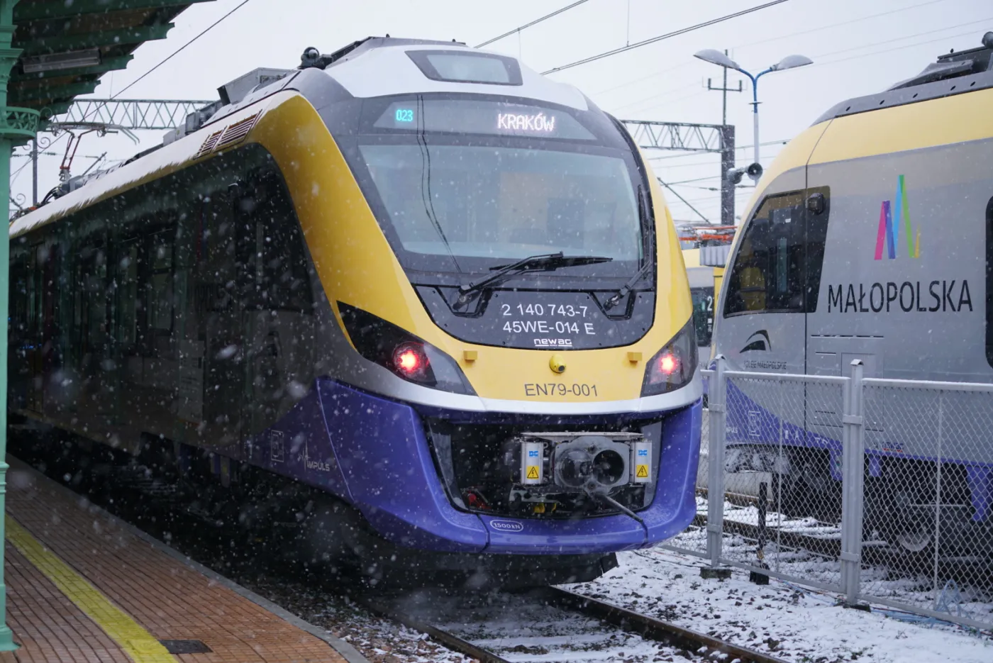 Pociąg Impuls na trasie Nowy Sącz-Kraków