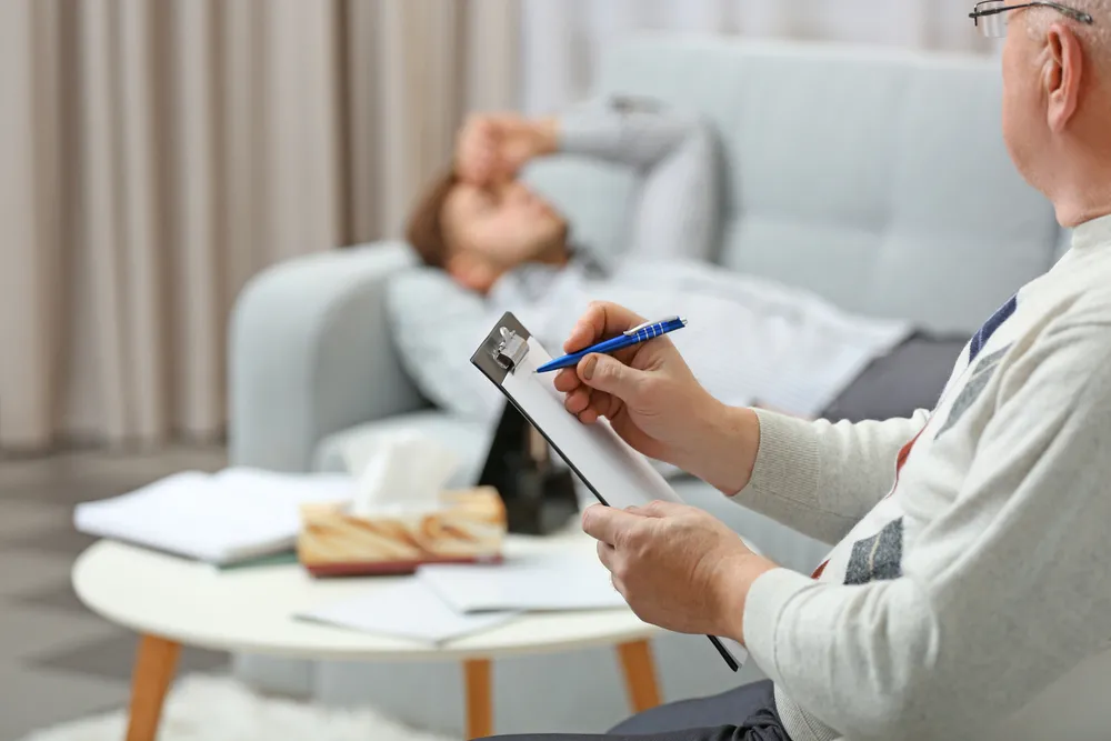 Depresja, stany lękowe. Czy lekarz psychiatra może wysłać pacjenta na L4?