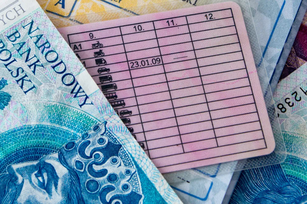 Wiceminister infrastruktury: Powrót do kasowania punktów po roku nie powinno zwiększyć liczby wypadków