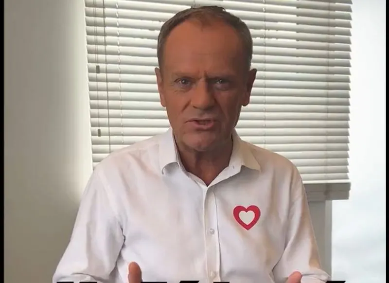 Tusk do Kaczyńskiego: Stań chłopie do debaty, nie tchórz