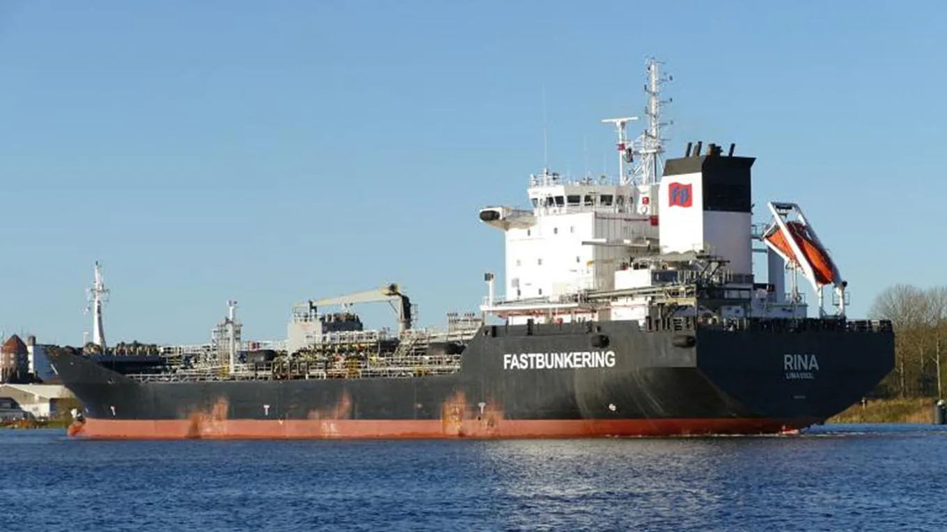 Firmy z krajów bałtyckich przyłapane. Wspierały rosyjską "flotę cieni"