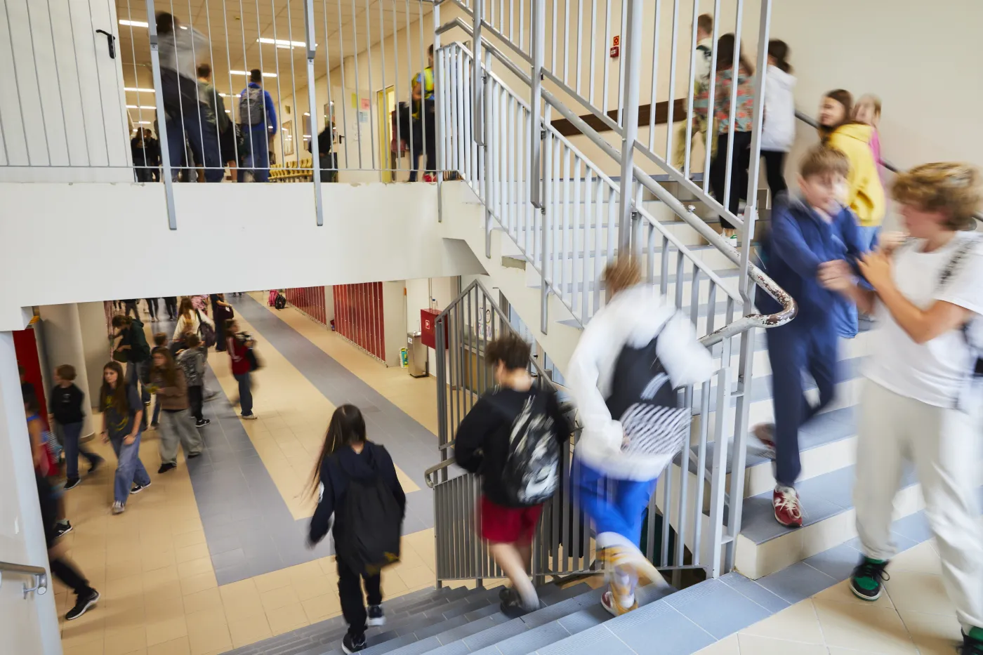 Frekwencja uczniów na zajęciach z edukacji zdrowotnej: rekordy w Wielkopolsce, spadki w Podkarpaciu