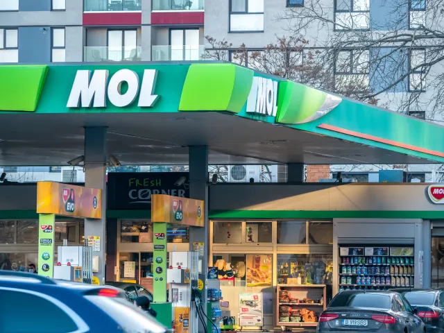 Pierwsza stacja w barwach MOL w Polsce na początku 2023 r.
