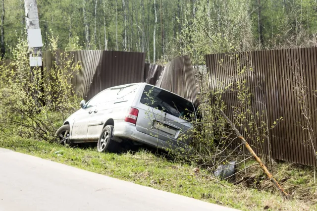 Wypadki na drodze. Kiedy jest ich najwięcej? Od początku wakacji doszło do 232 wypadków śmiertelnych