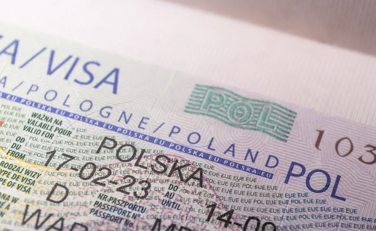 Osiem razy mniej wiz pracowniczych dla cudzoziemców w 2026 r