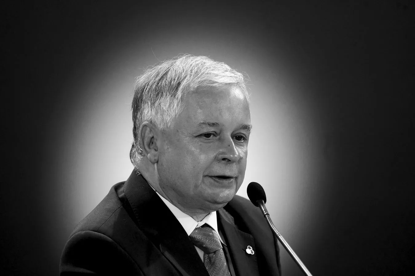 Kto zastąpi ofiary katastrofy w Smoleńsku - analiza konstytucyjna