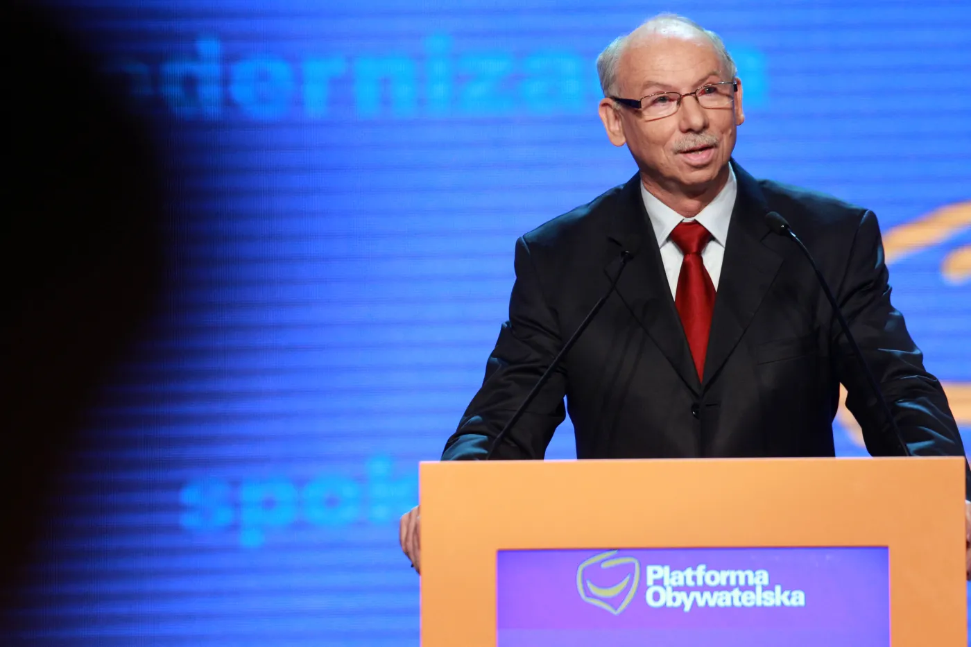 Lewandowski: Zmiana traktatu UE nie wystarczy, by ugasić obecny pożar strefy euro