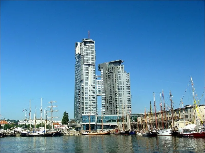 970912-4a-sea-towers.jpg