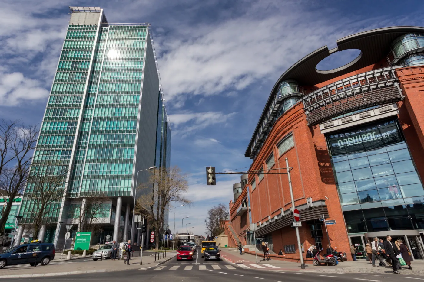 W Polsce powstaje prawie 1,1 mln metrów kw. biur