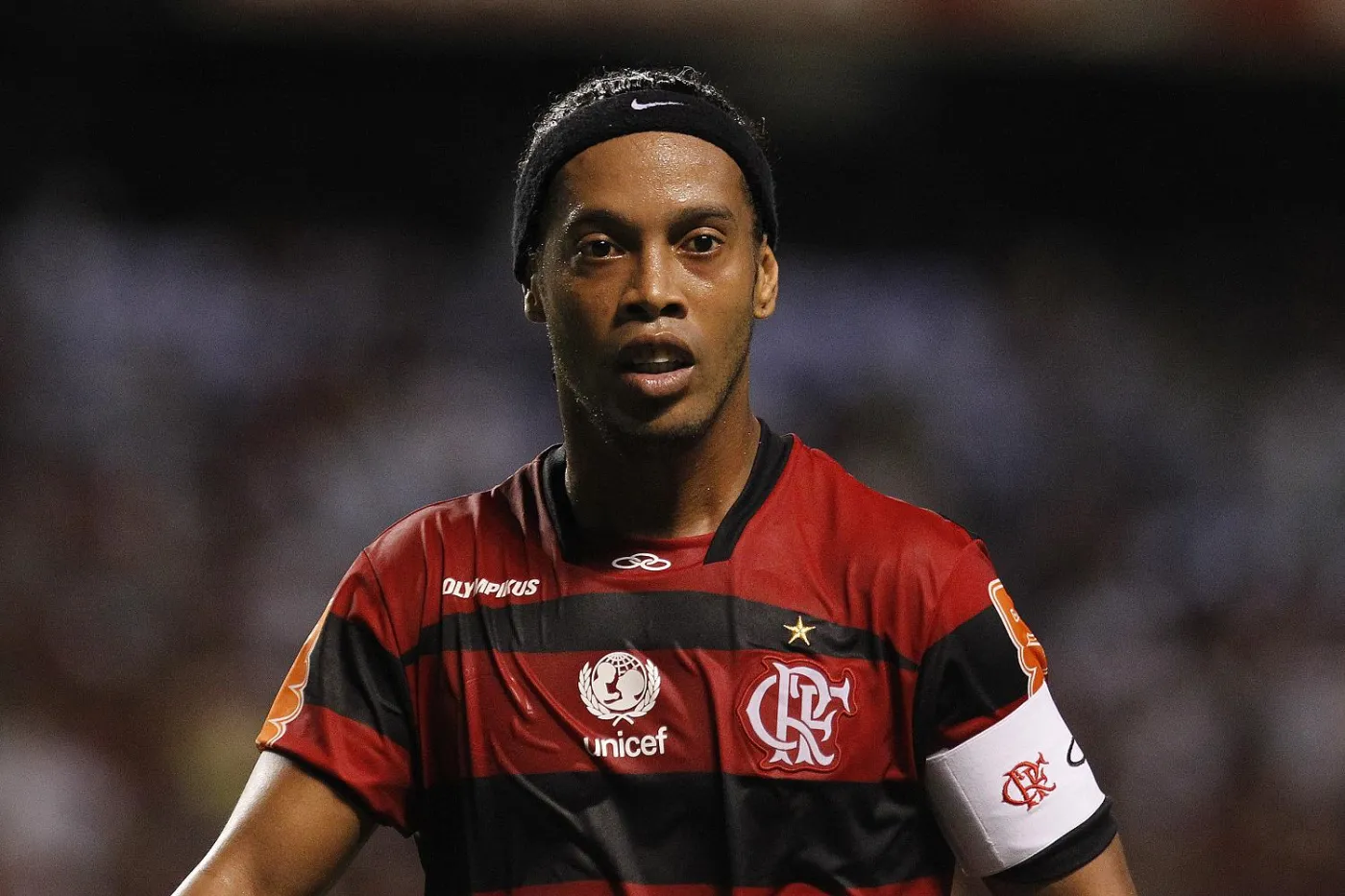 1244967-ronaldinho.jpg