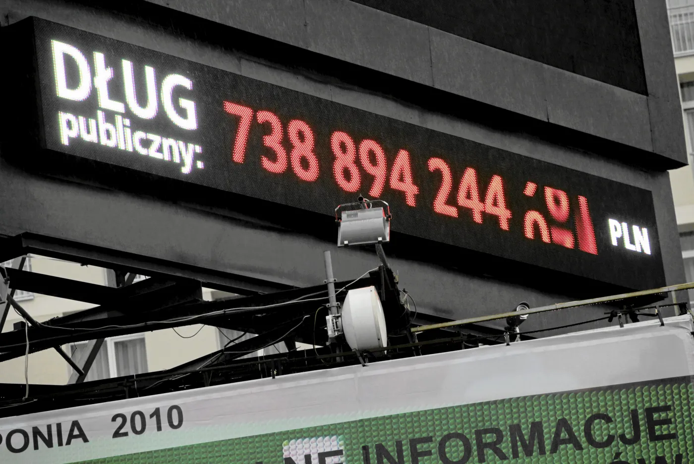 FOR odsłoni nowy licznik długu, powiększony o ukryte zadłużenie