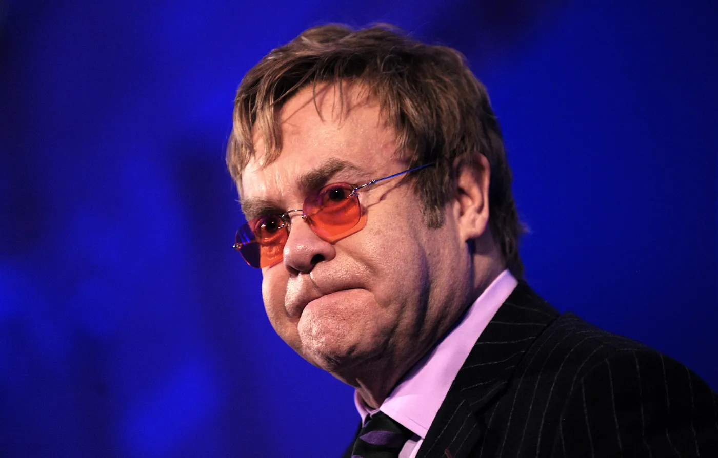 1563253-elton-john.jpg