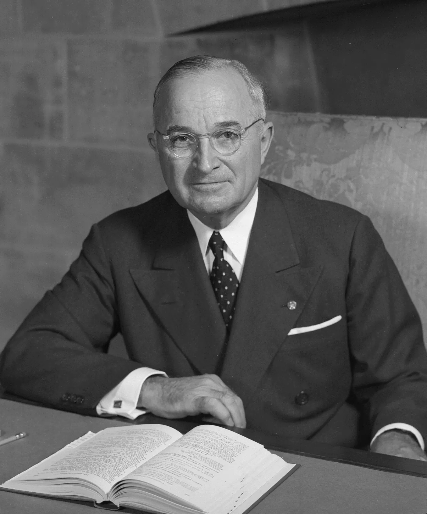 1592445-harry-truman.jpg