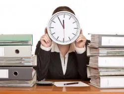 Zmiana czasu z letniego na zimowy nie opłaca się gospodarce