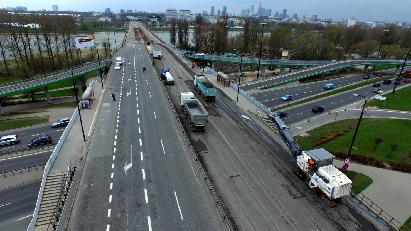 2144029-rozpoczal-sie-remont-mostu-lazienkowskiego.jpg