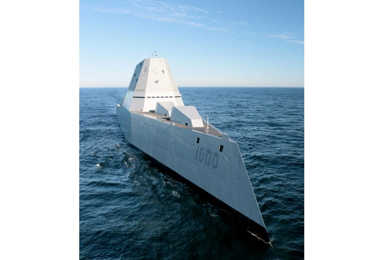 2400131-uss-zumwalt.jpg