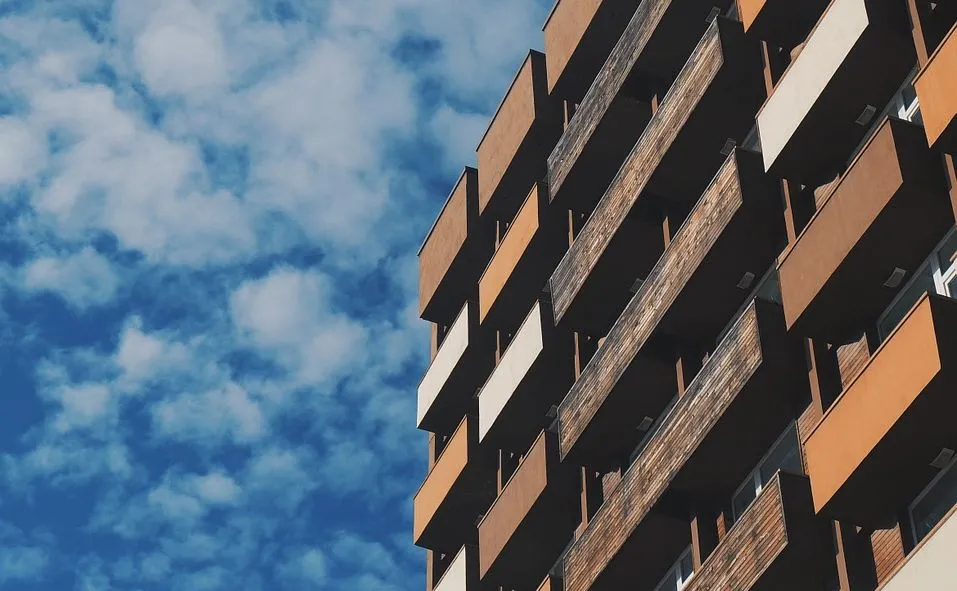 Premier: w ciągu 12 miesięcy powstanie kilkadziesiąt tys. mieszkań z programu "Mieszkanie Plus"