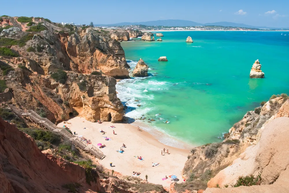 Epidemia i praca z domu sprawiły, że Portugalczycy o wiele chętniej kupują domy na wsi