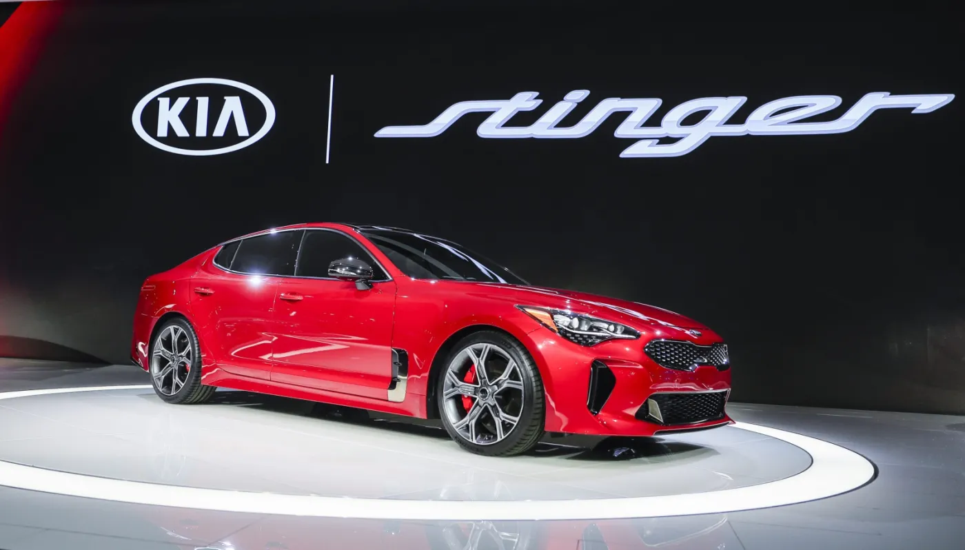 2779907-kia-stinger.jpg