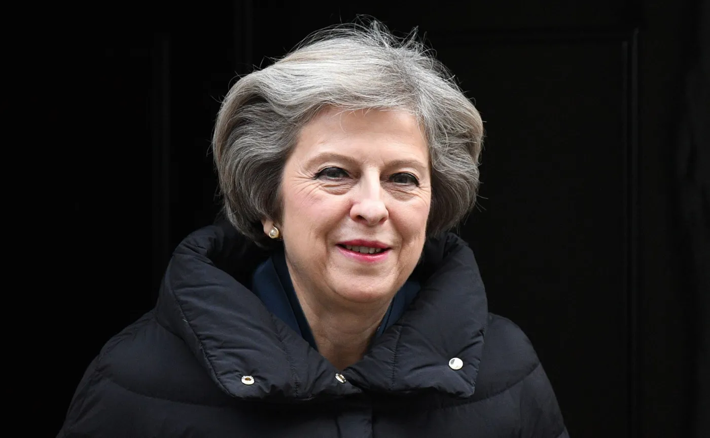 Kontrola imigracji ważniejsza od gospodarki. Premier May gotowa "twardy Brexit"