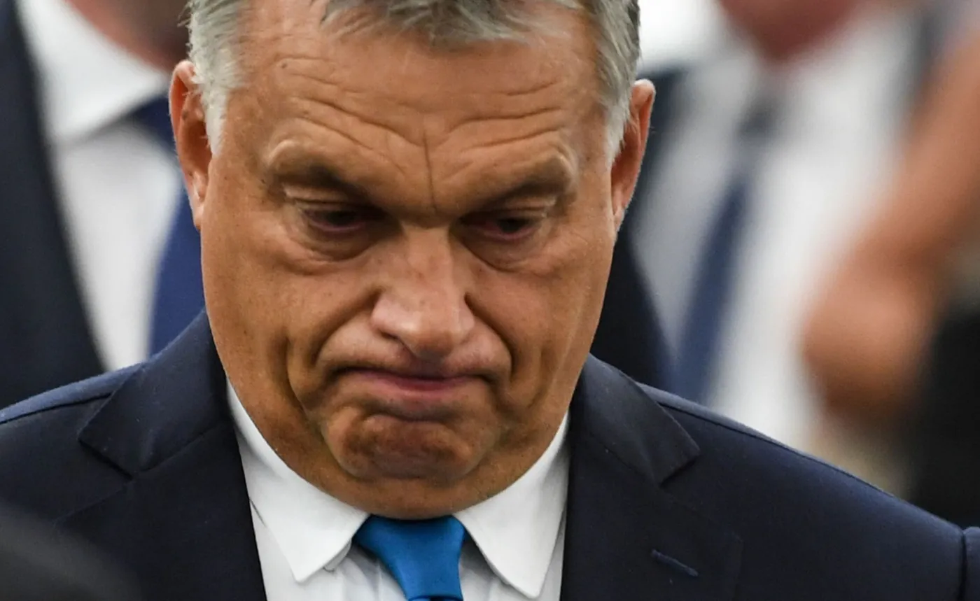 Orban w PE: Węgry nie poddadzą się szantażowi. "Będziemy bronić granic"